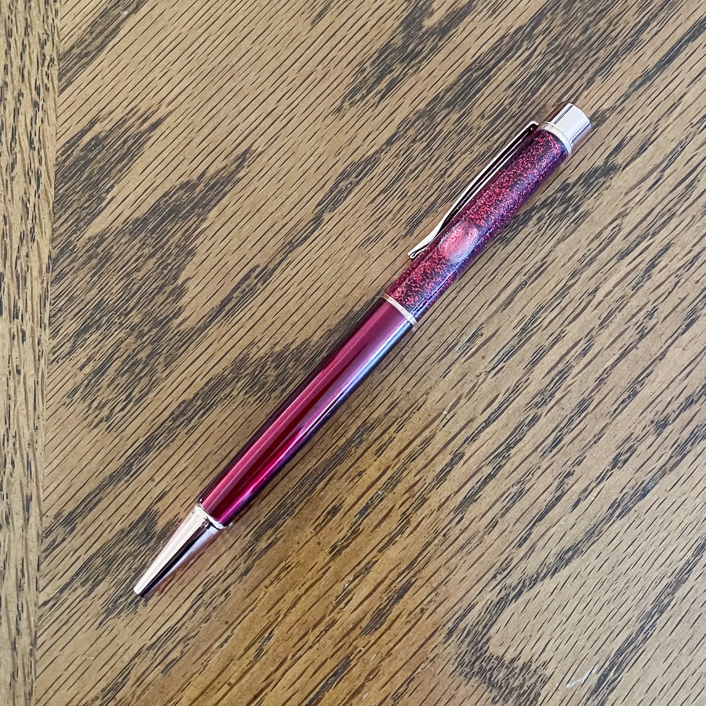 The Bianca Glitter Pen - 5 Colors look no